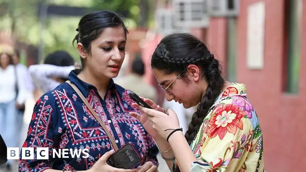 Sistemul de evaluare digitală se confruntă cu verificare în mijlocul controverselor de examen în India