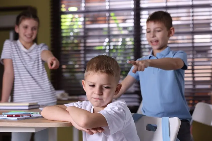 Semnele bullyingului la școală: ce spun copiii când sunt agresați
