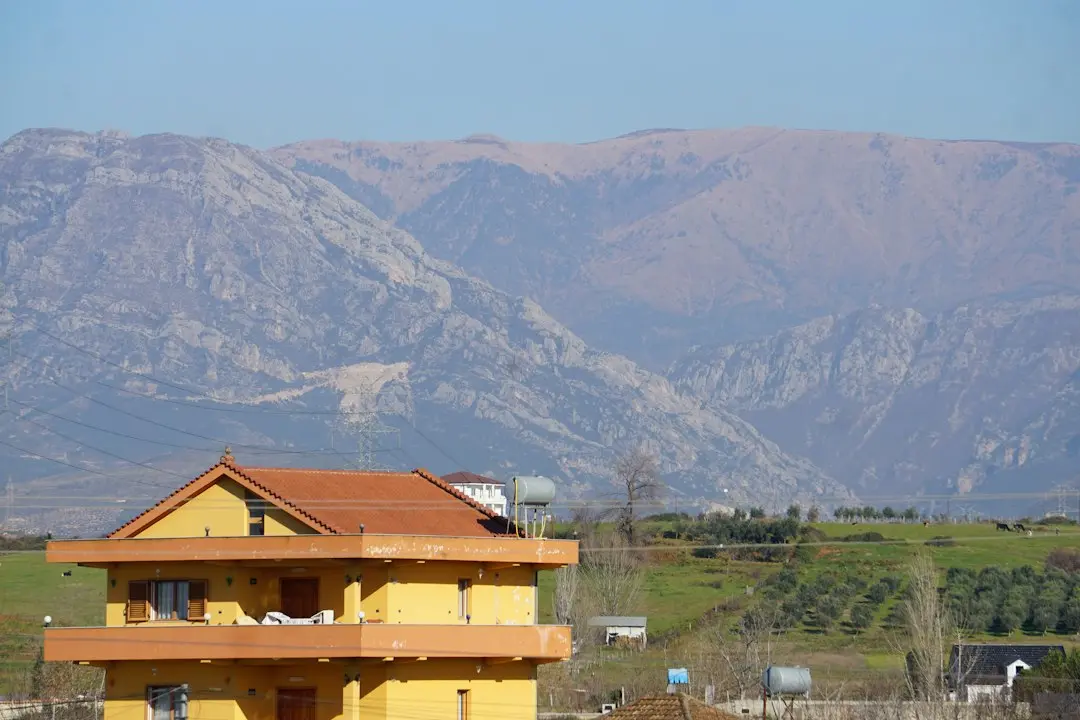 Echilibrul fragil din casa părinților de gemeni: cum eviți resentimentele în cuplu