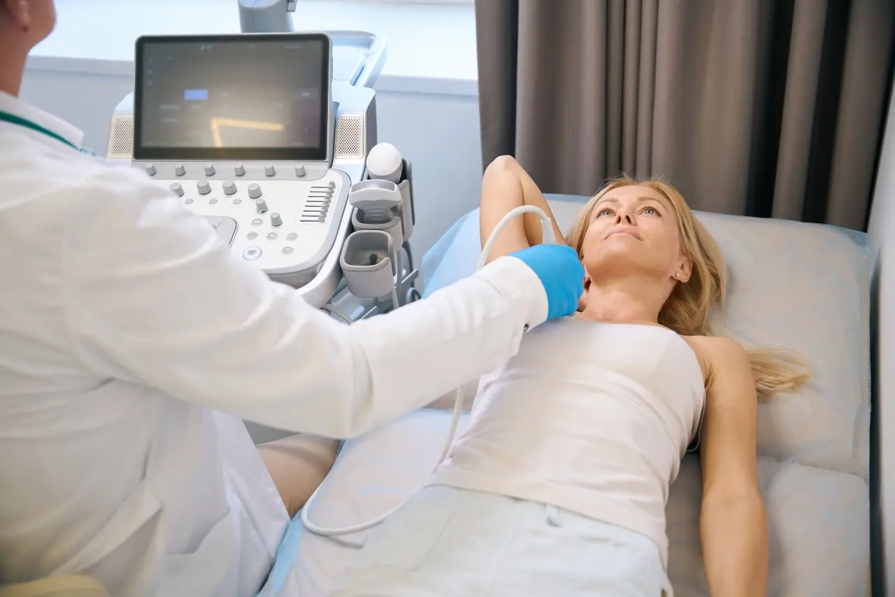Test de lapte matern pentru detectarea timpurie a cancerului de sân la mamă